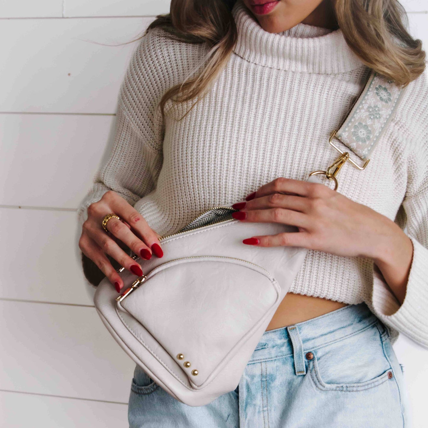 Austin Sling Bag by Pretty Simple