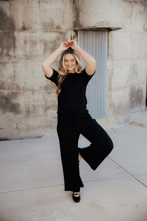Ribbed Knit Slouch Tee (Black)