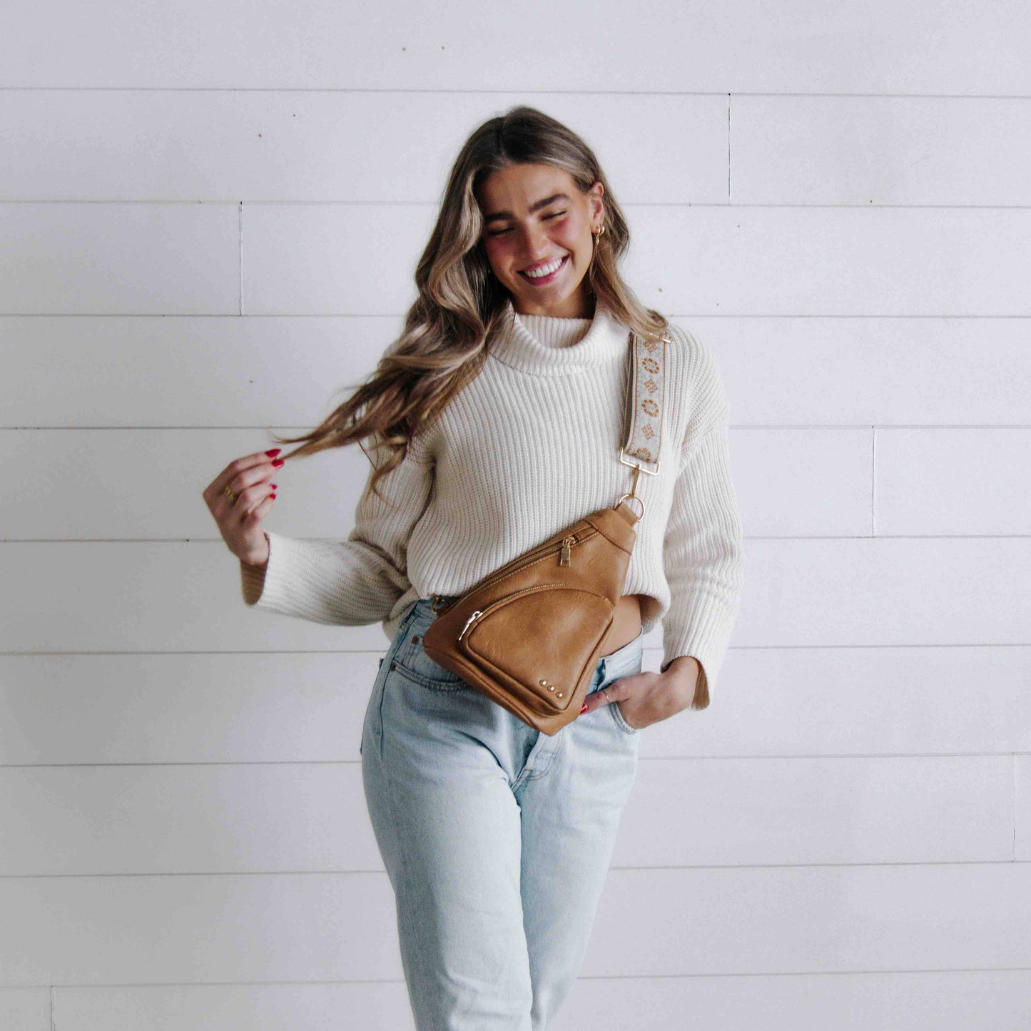 Austin Sling Bag by Pretty Simple