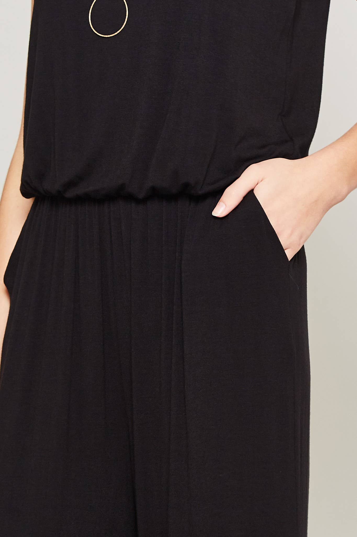 Solid Sleeveless Jumpsuit