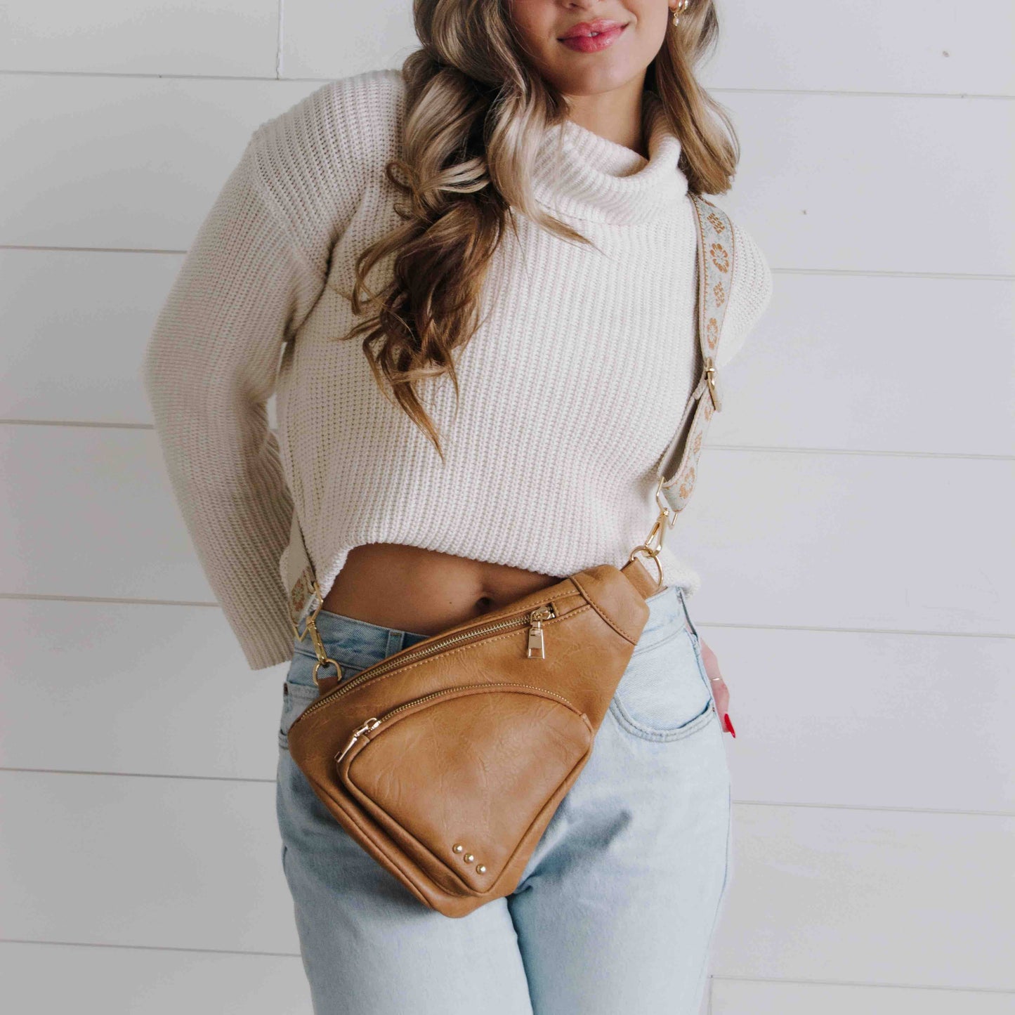Austin Sling Bag by Pretty Simple