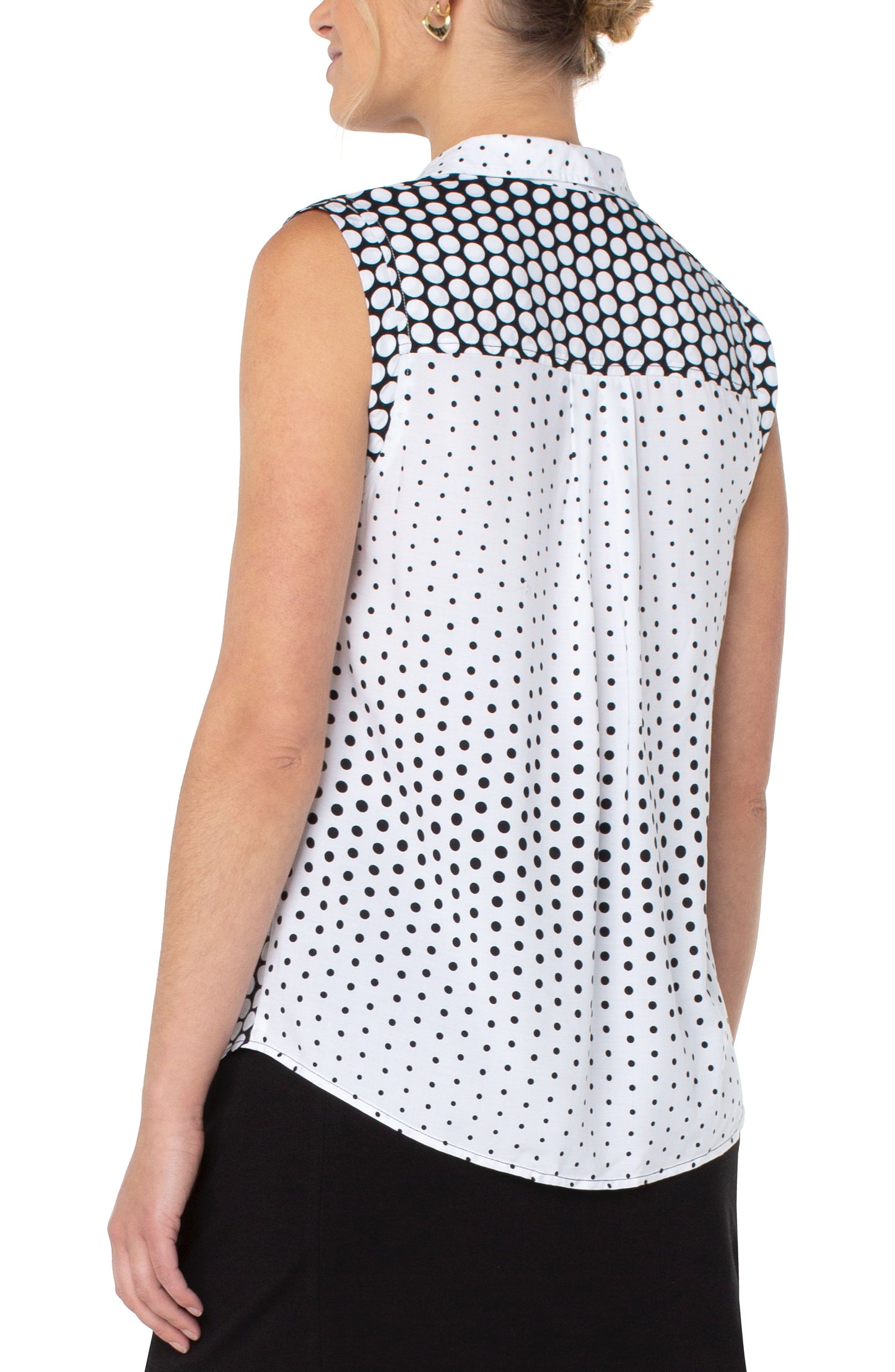 Liverpool hidden polka dot sleeveless button front shirt