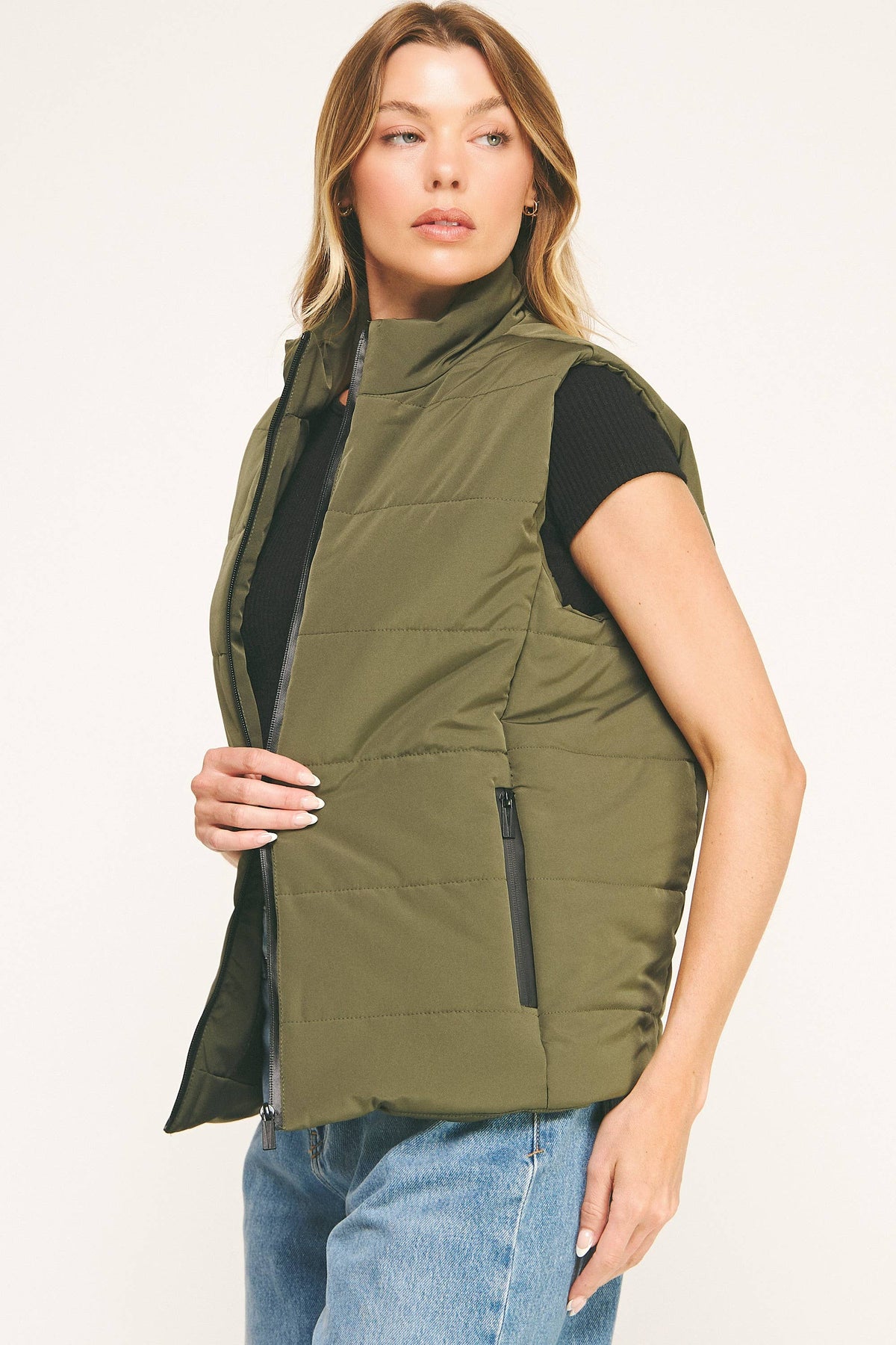 Contrast Zip Cropped Puffer Vest (variety of colors)