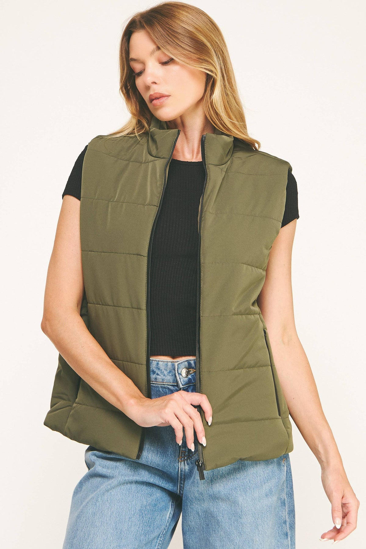 Contrast Zip Cropped Puffer Vest (variety of colors)