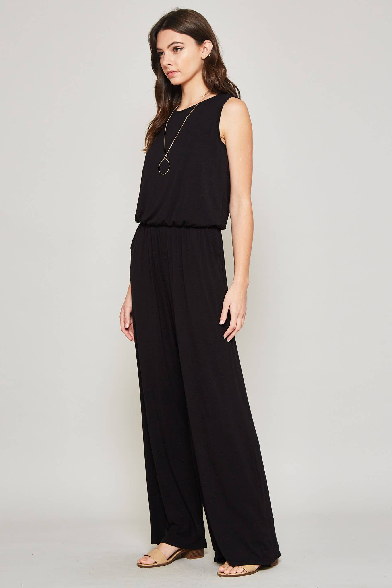 Solid Sleeveless Jumpsuit