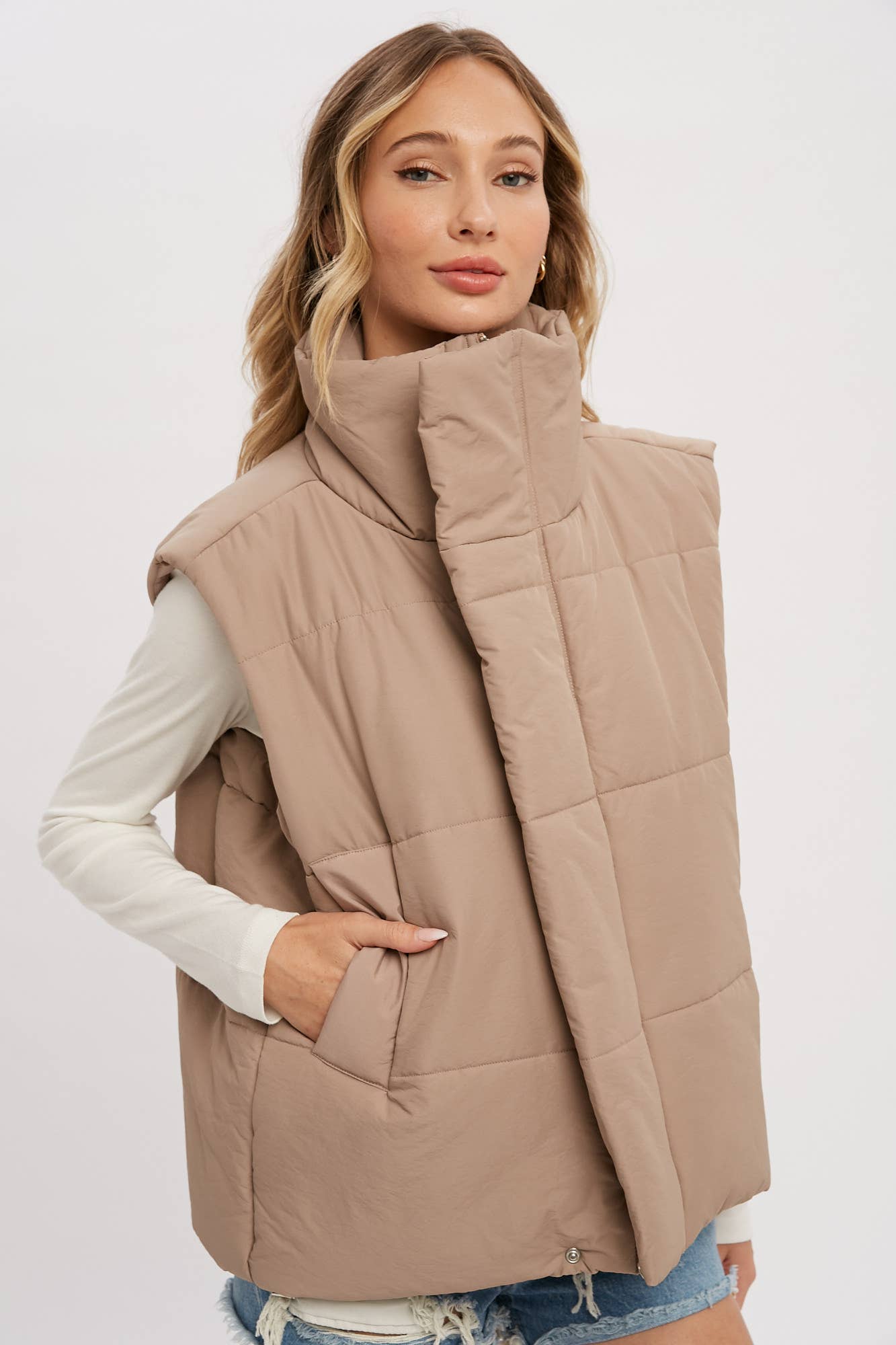 Oversized Puffer Vest (Mocha)