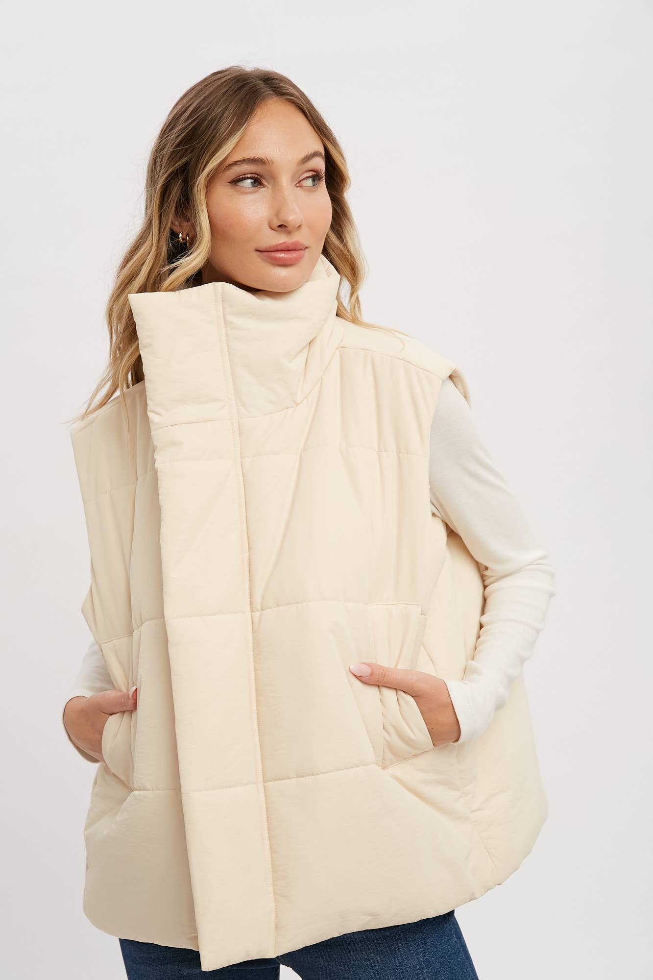 Oversized Puffer Vest (Mocha)
