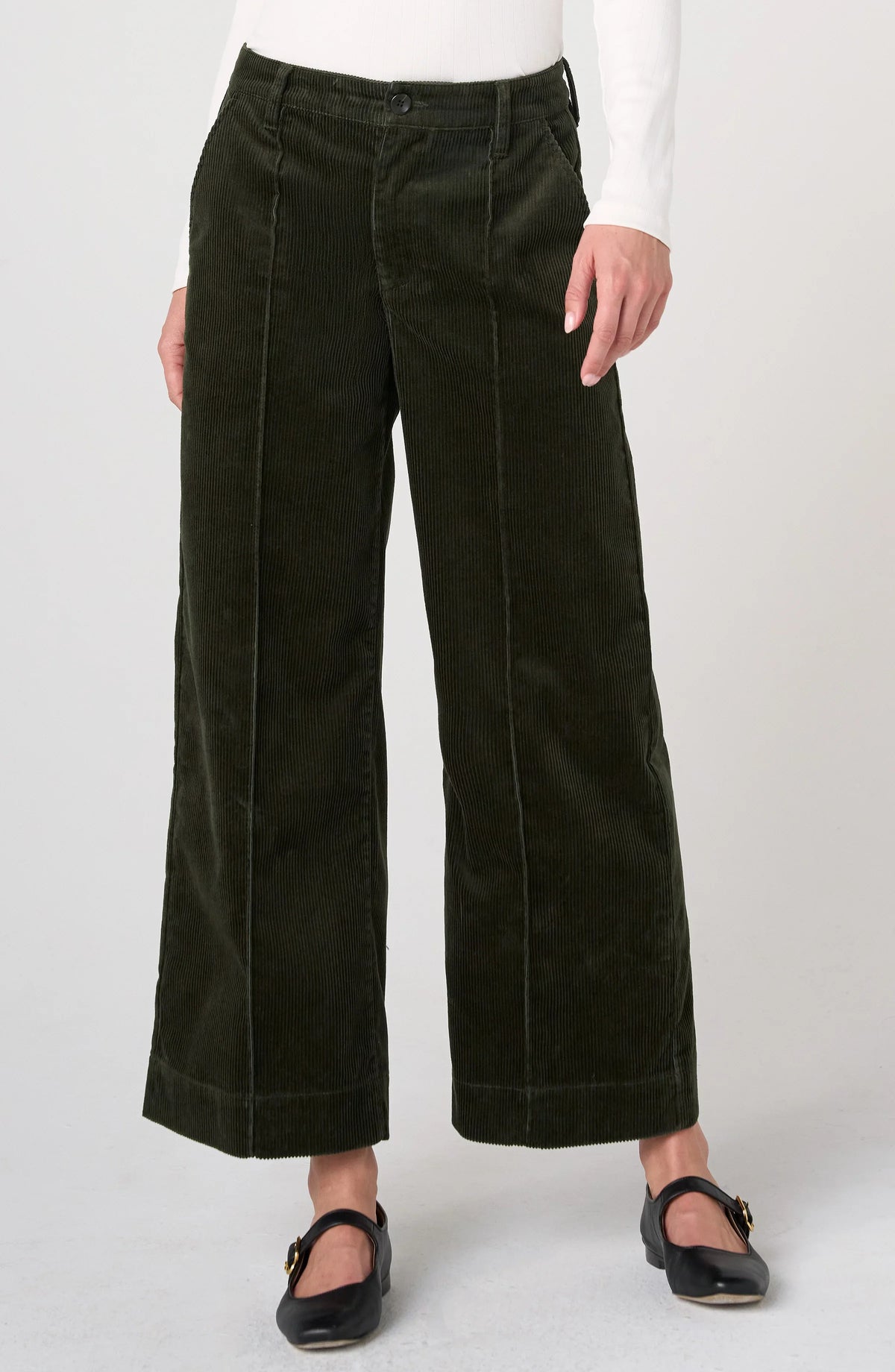 Liverpool Crop Wide Leg W/ Pintucks