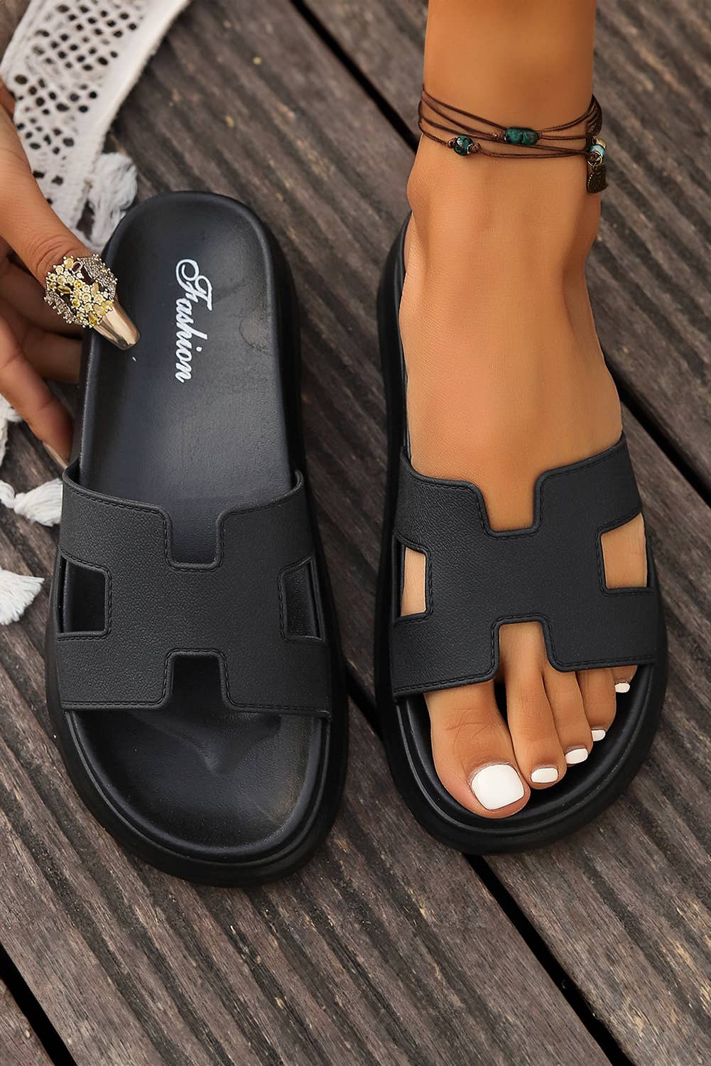 Cutout Design Open Toe Platform Sandals