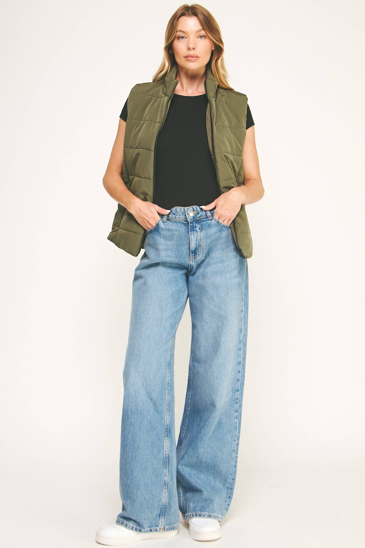 Contrast Zip Cropped Puffer Vest (variety of colors)