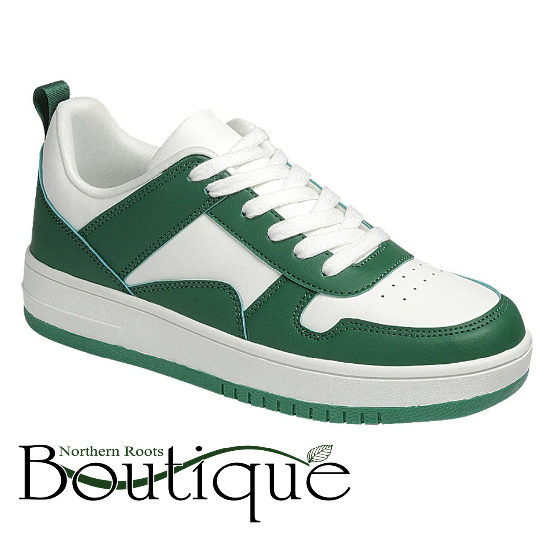 Dunk Low Sneakers in Kelly Green and White