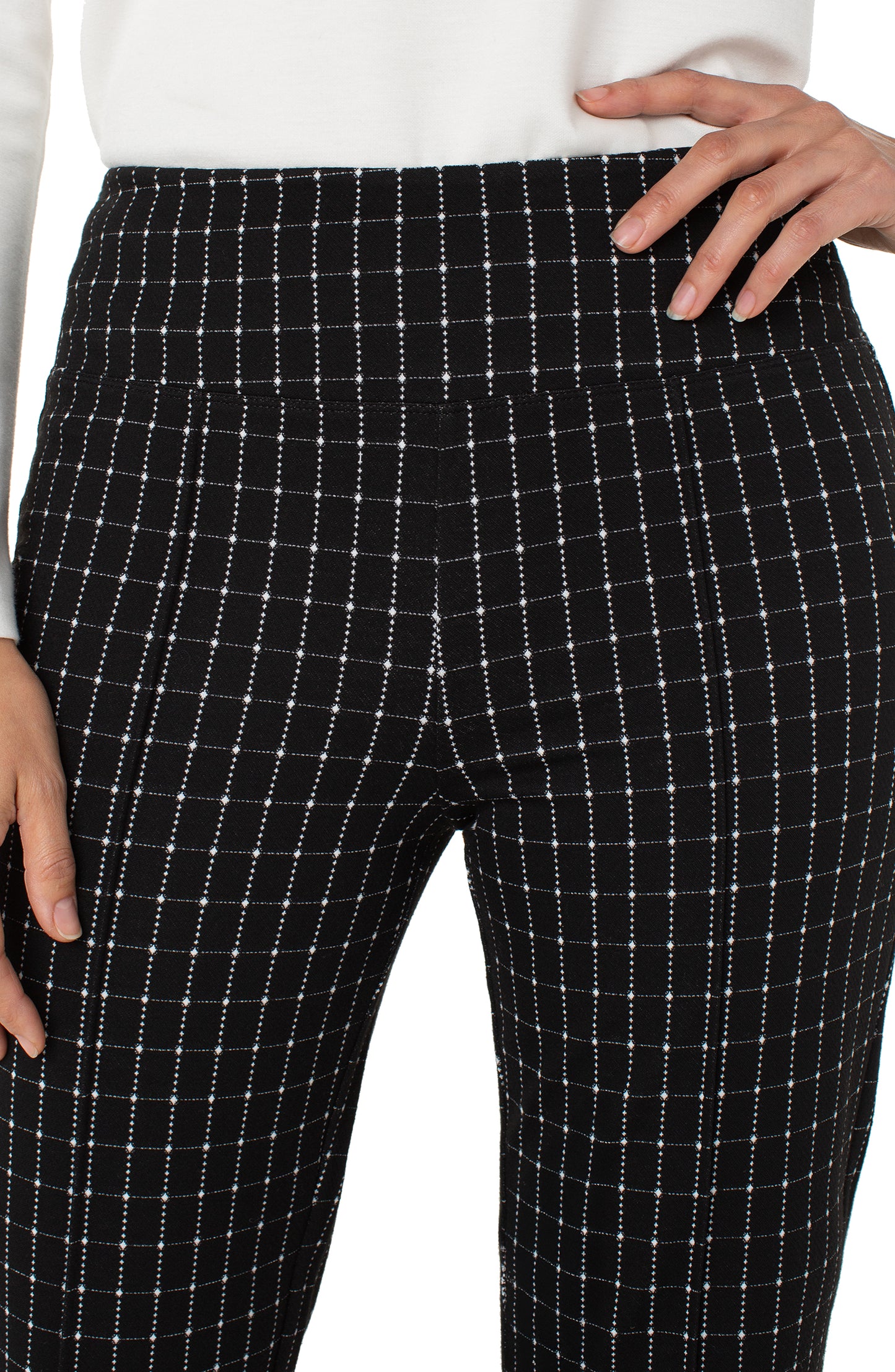 Liverpool Pearl Full Length Flare with Pintucks (31" inseam) (Black White Windowpane Check)