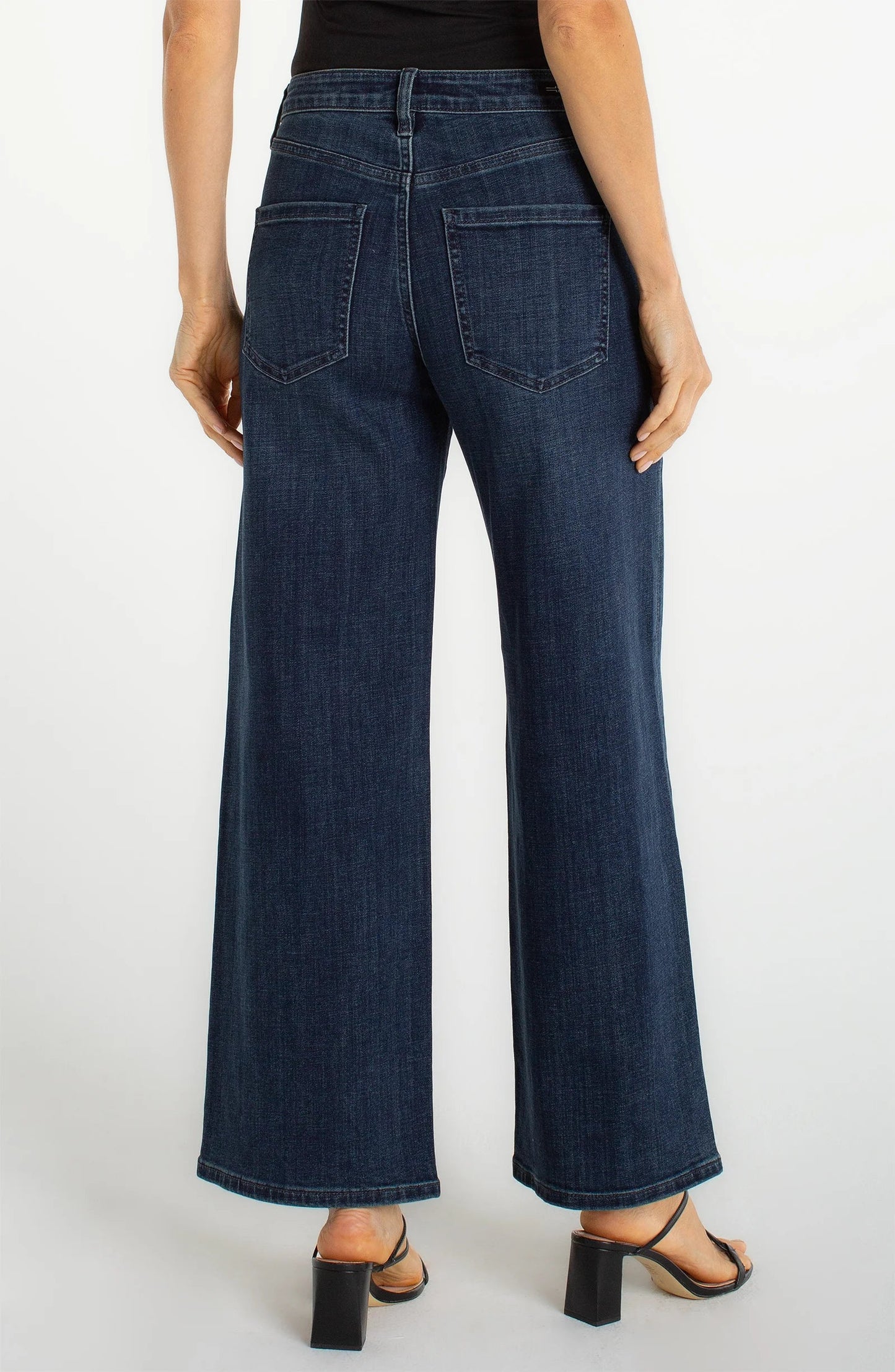 Liverpool Stride Wide Leg (30" inseam) (Crystal Snowflake)