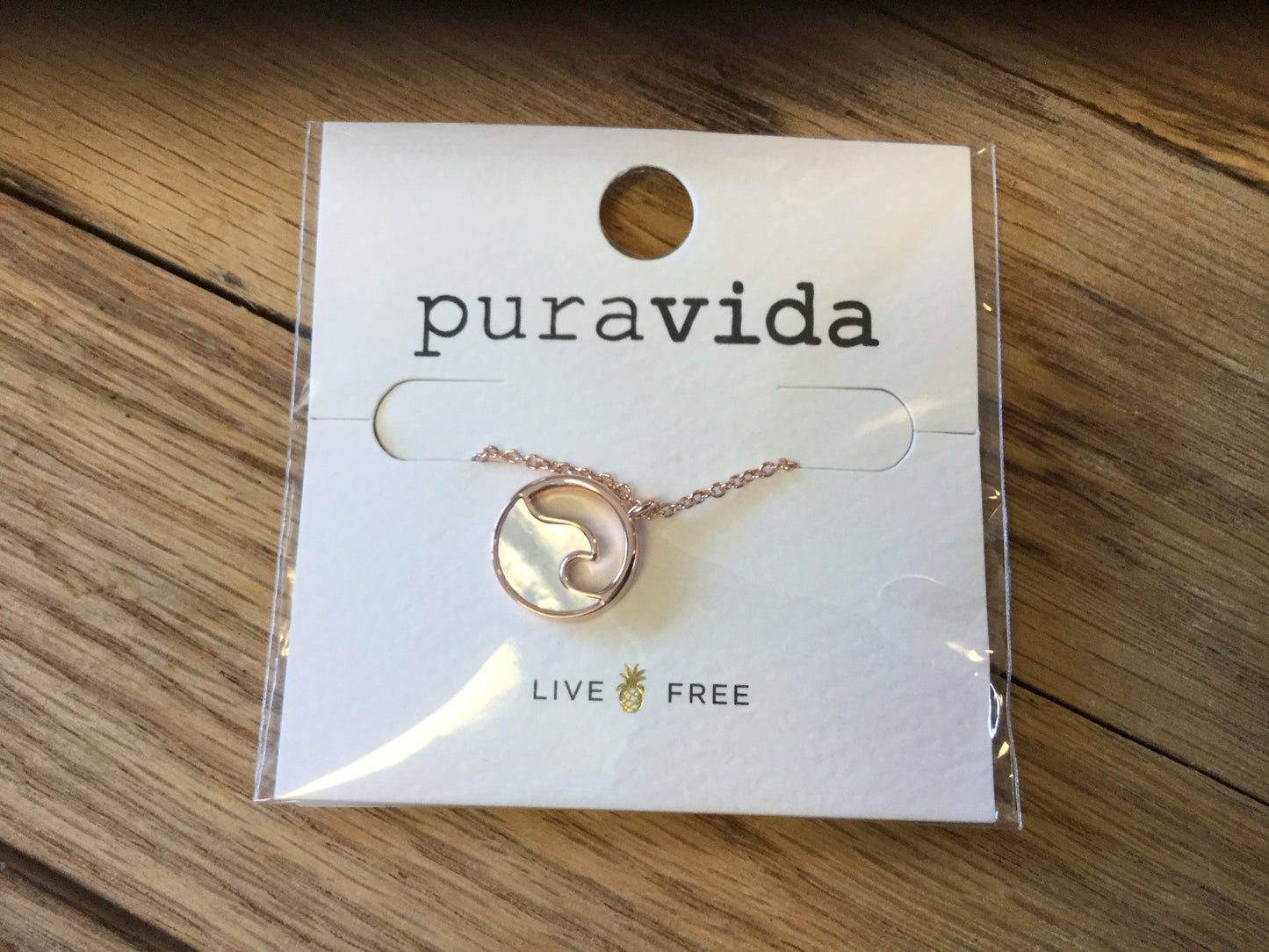 Puravida  wave necklace Rose Gold